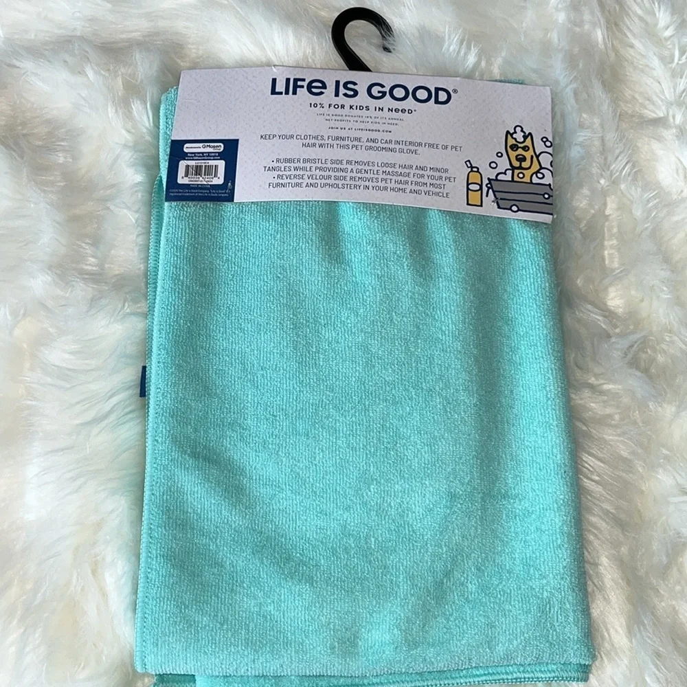 🆕 Life is Good Microfiber Pet Towel and Grooming Mitt Set